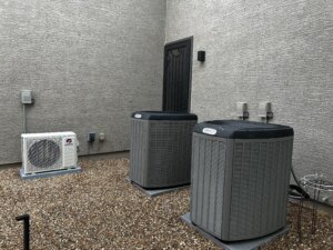 1 gree heat pump and 2 lennox xc25